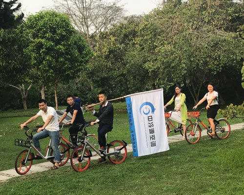 騎行摩拜共享單車 騎行摩拜共享單車